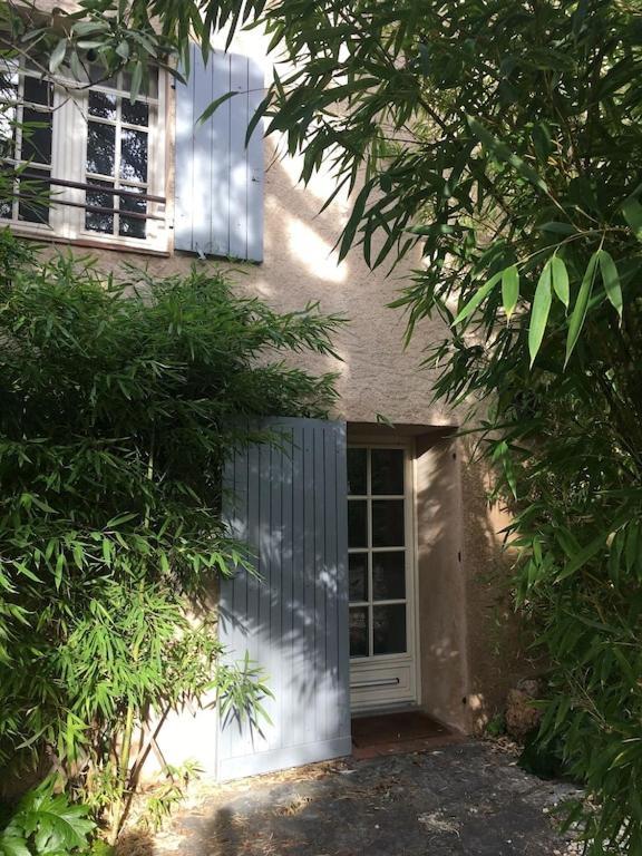 科蒂尼亚克La Cadelle别墅 外观 照片